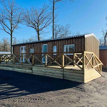 Chalet Dans La Foret Proche Disney La Houssaye-en-Brie Buitenkant foto