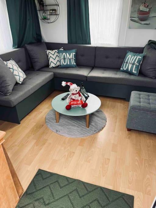 Chalet Dans La Foret Proche Disney La Houssaye-en-Brie Buitenkant foto